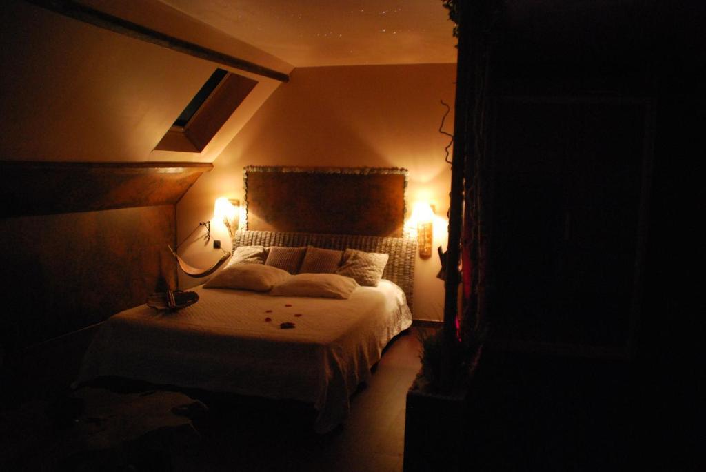 Chambres D Hotes ,Hotel ,Secret D'Une Nuit A Vicq Pres De Onnaing,Avec Piscine Zimmer foto